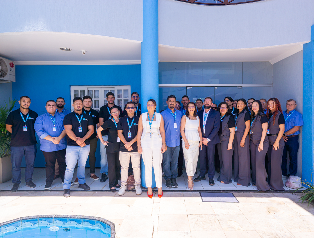 Pessoas a trabalhar num escritório